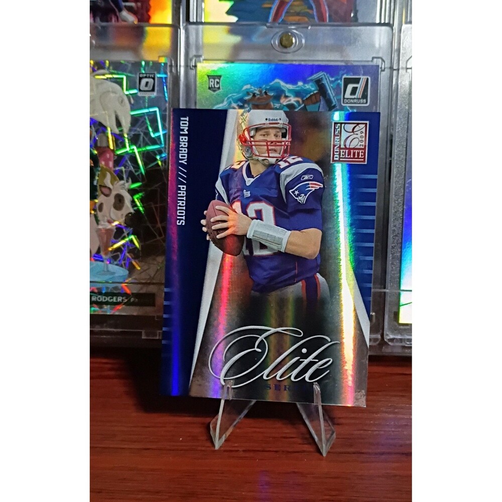 2009 Donruss Elite - Elite Series Tom Brady #4 Blue /199 Numbered invest GOAT